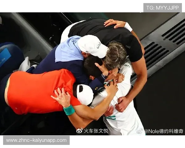 乔科维奇连续使用切球战术稳住局面