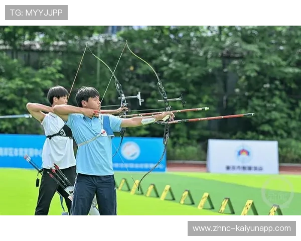 射箭学院加强青少年训练营的心理辅导与赛场适应训练，射箭学校